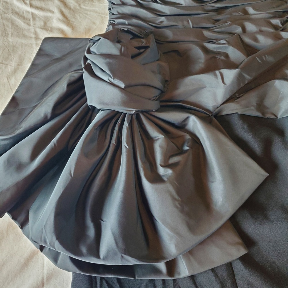 Victor Costa for Sakowitz Vtg Black sz 10/12* Strapless Rosette Gown Dress - Picture 3 of 8